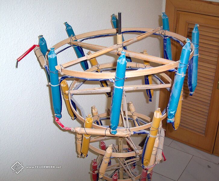 Datei:SteigendeKronen alt.jpg