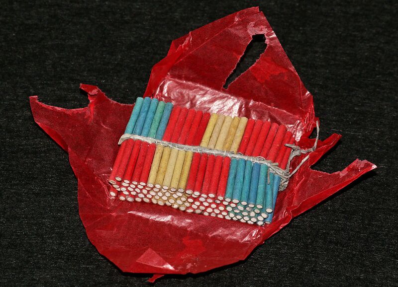 Datei:Lady Knaller Weco dreifarbig1.jpg